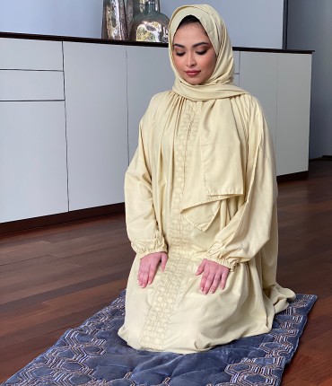طقم صلاة مخمل لف - ازرق 