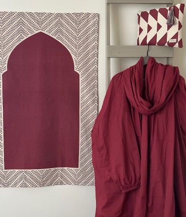 SCARF TRAVEL PRAYER SET - MAROON