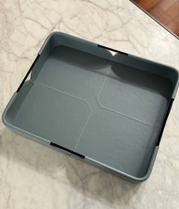 MEDIUM RECTANGULAR TRAY - BLUE