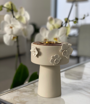 CERAMIC ORCHID MUBKHAR - CREAM