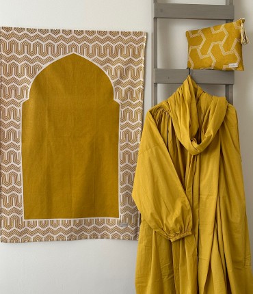 SCARF TRAVEL PRAYER SET - MUSTARD