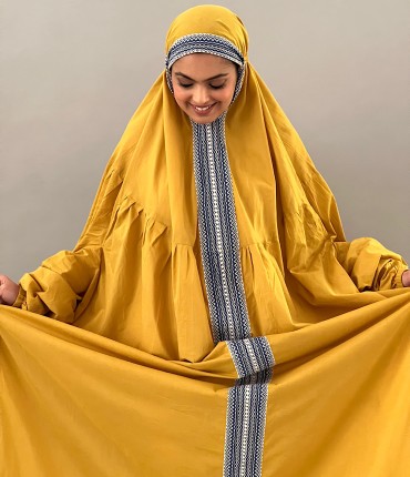 PRAYER GOWN - MUSTERD 