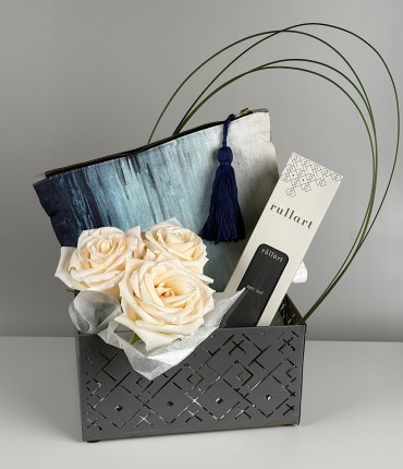 GIFT PACKAGE - NAVY